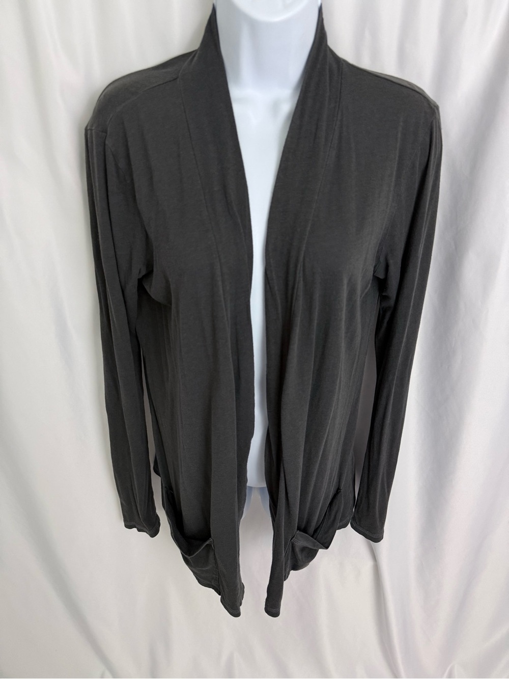 American Eagle Lightweight Long Sleeve Cardigan Size Medium